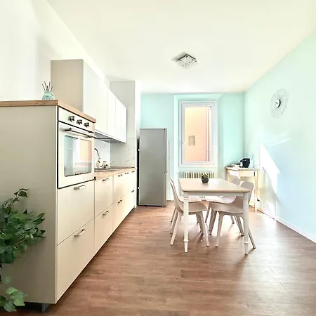 Via Mazzini 4 - Vivi * Bologna